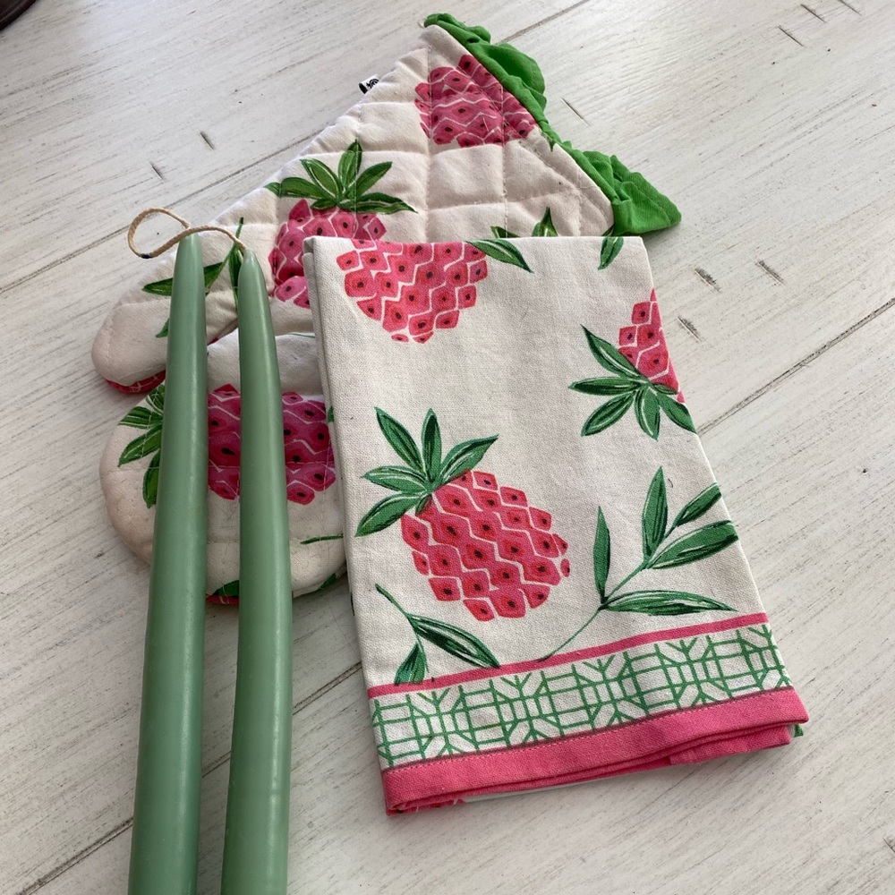 Pomegranate Tea towel, oven mit and candles